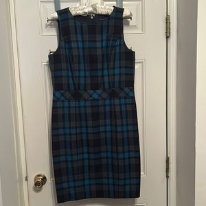 Tommy Hilfiger Size 10 Knee Length Workday Dress